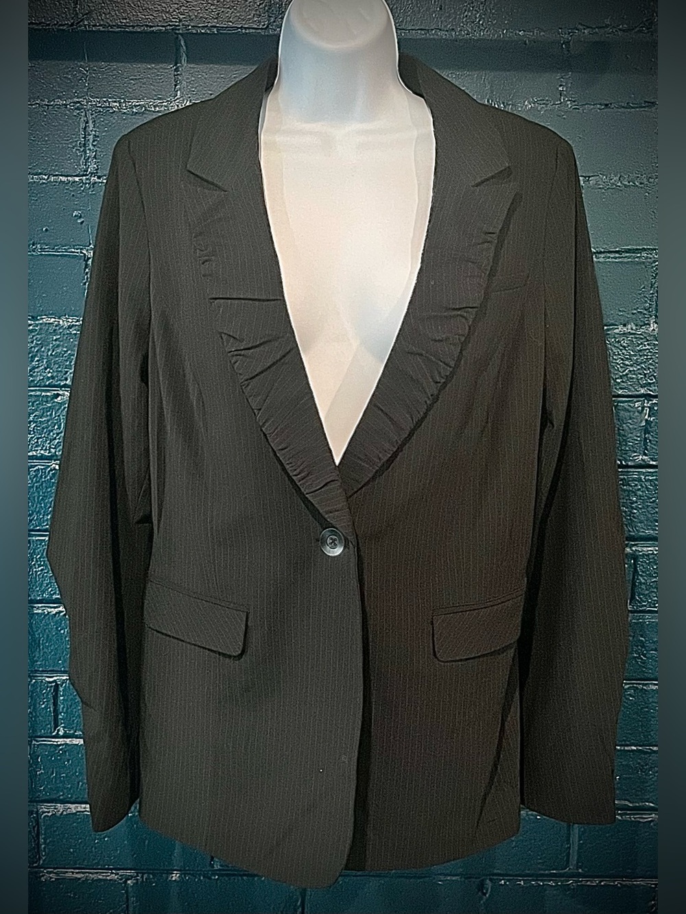 Men's Black Blazer with Ruffled Lapel